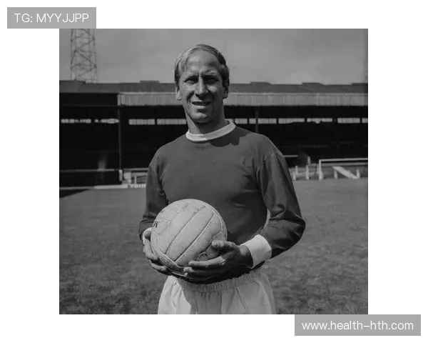 足球球星去世年份揭秘:各大传奇球员的离世年份及其影响 足球球星去世年份揭秘:各大传奇球员的离世年份及其影响